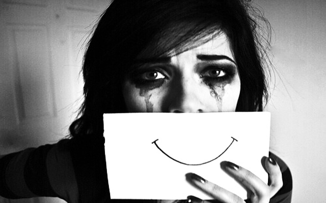 black-and-white-cry-cry-girl-depressed-depression-depressive-favim-com-39869